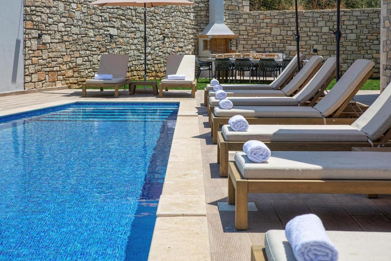 Grand Resort Villa Elefterna Exterior photo